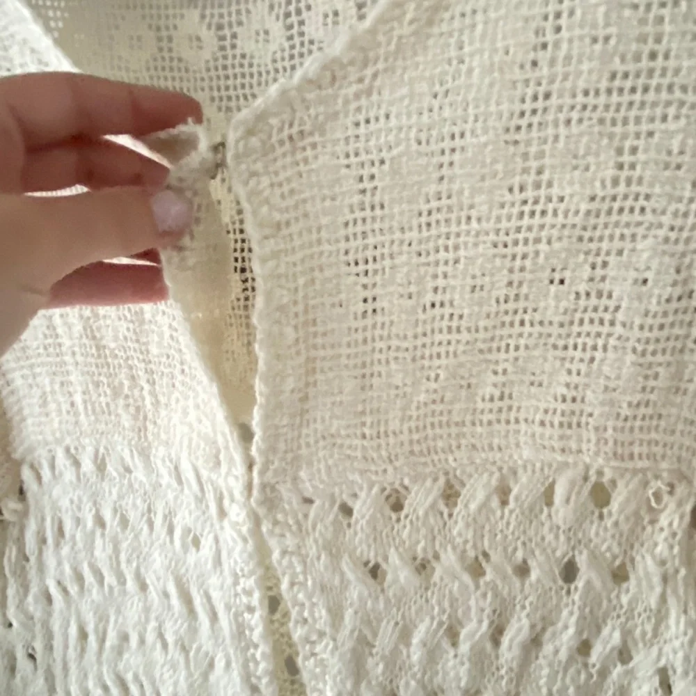 White Fringe Sweater - ark & co - Picture 4 of 6